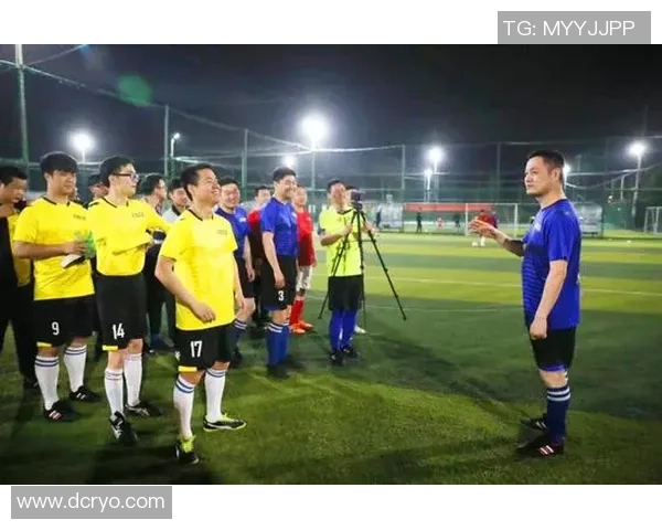 足球相间的激情碰撞与文化交融探讨